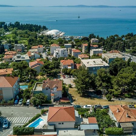 Villa Katess With Heated Pool Split Zewnętrze zdjęcie