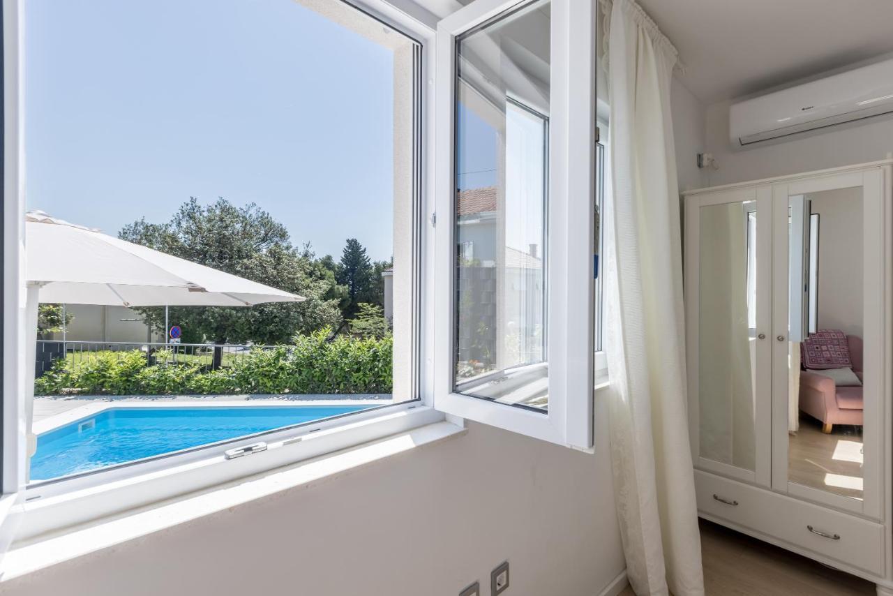 Villa Katess With Heated Pool Split Zewnętrze zdjęcie