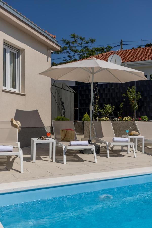 Villa Katess With Heated Pool Split Zewnętrze zdjęcie