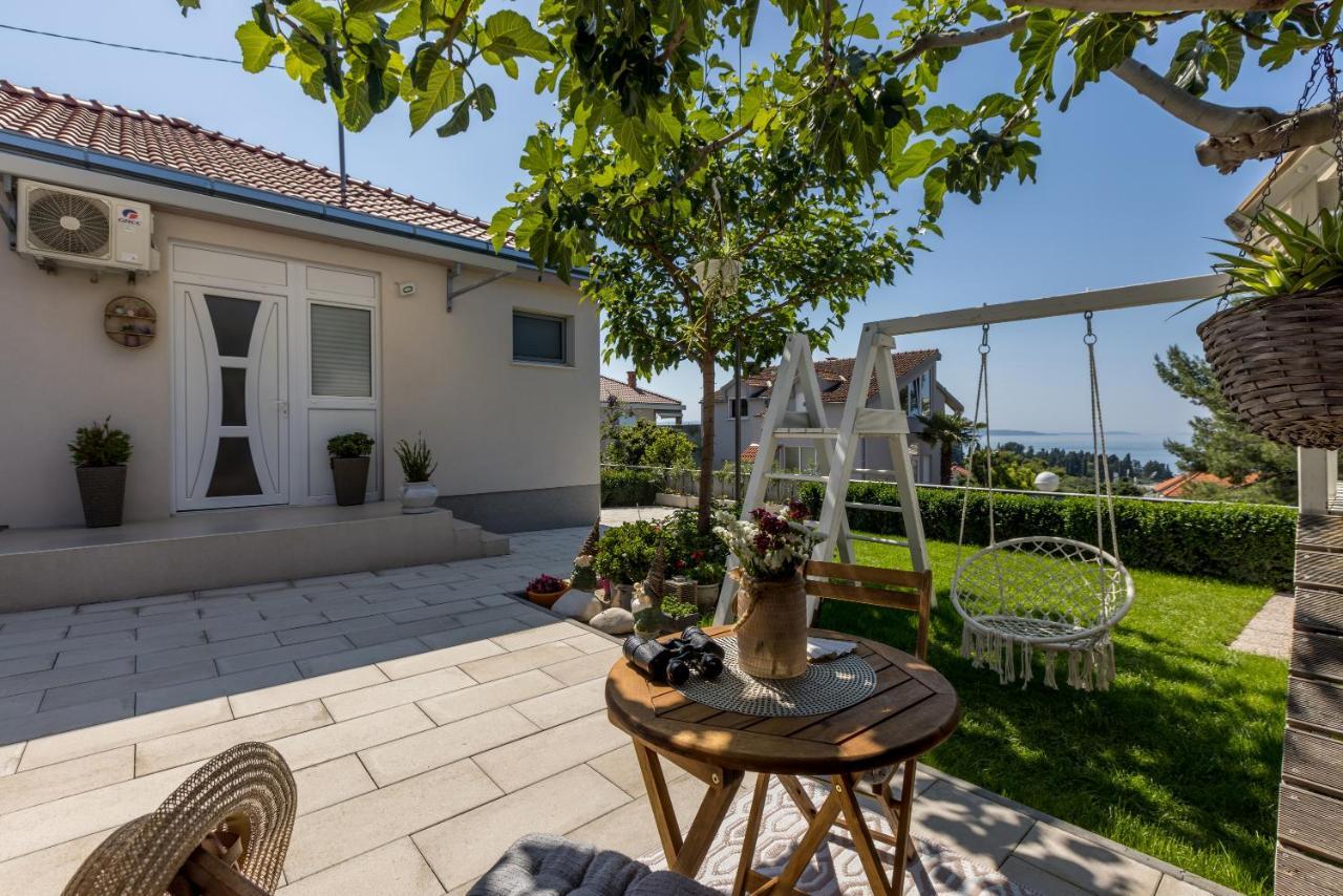 Villa Katess With Heated Pool Split Zewnętrze zdjęcie