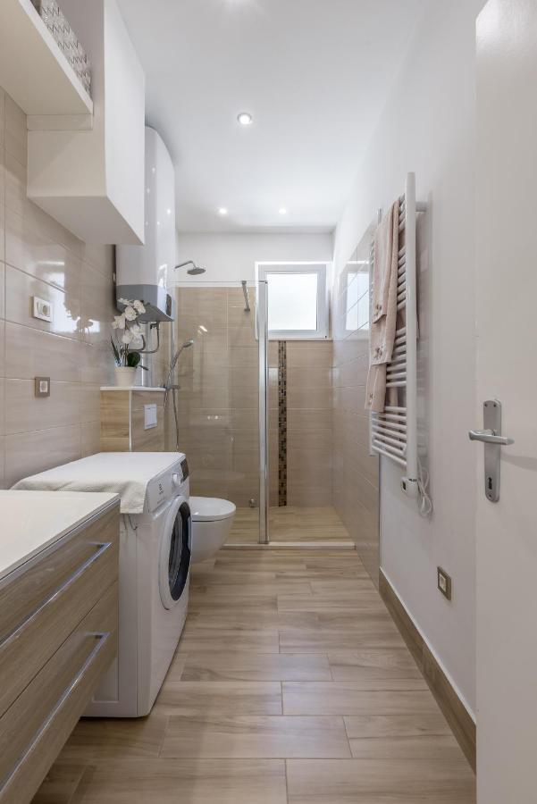 Villa Katess With Heated Pool Split Zewnętrze zdjęcie