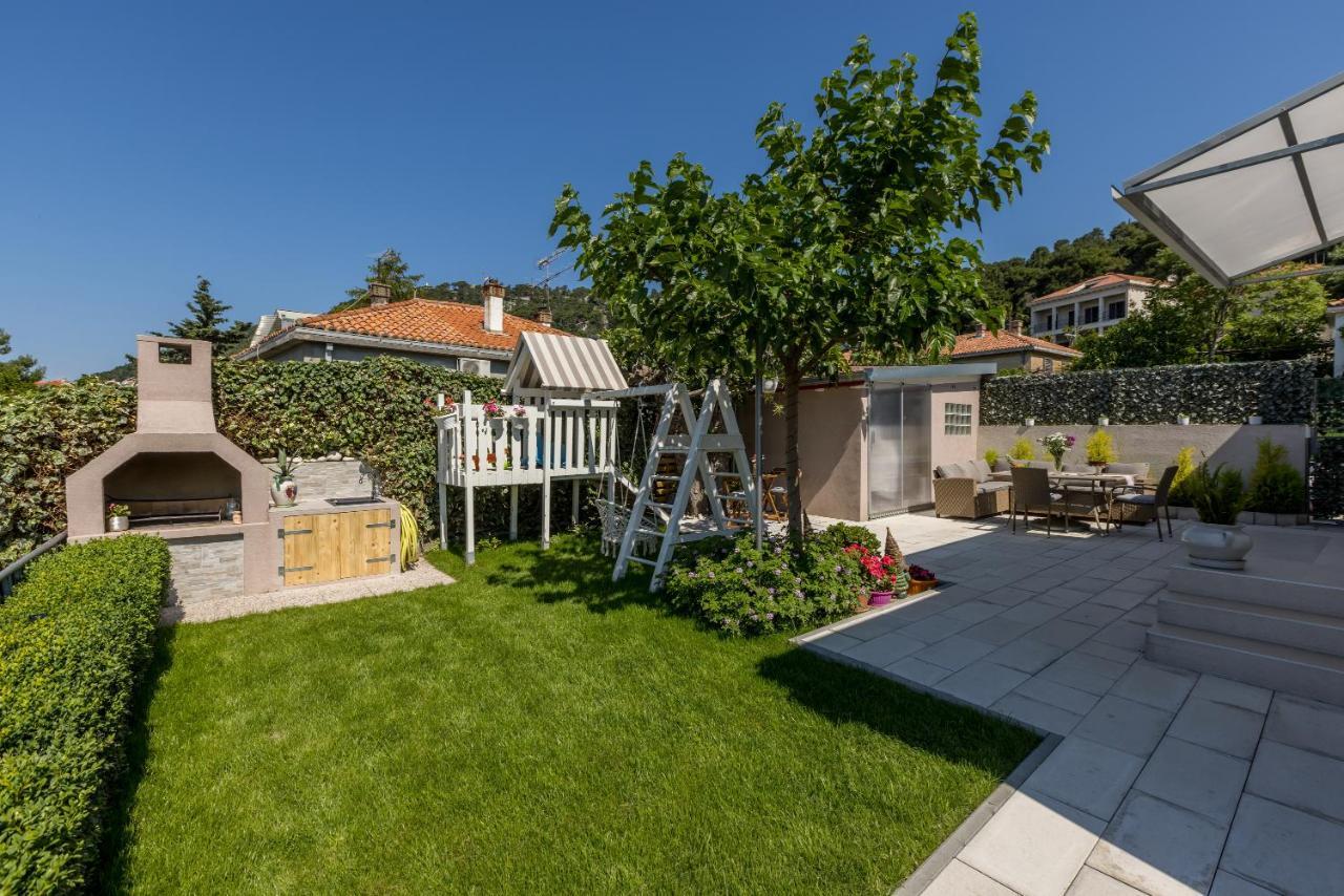 Villa Katess With Heated Pool Split Zewnętrze zdjęcie