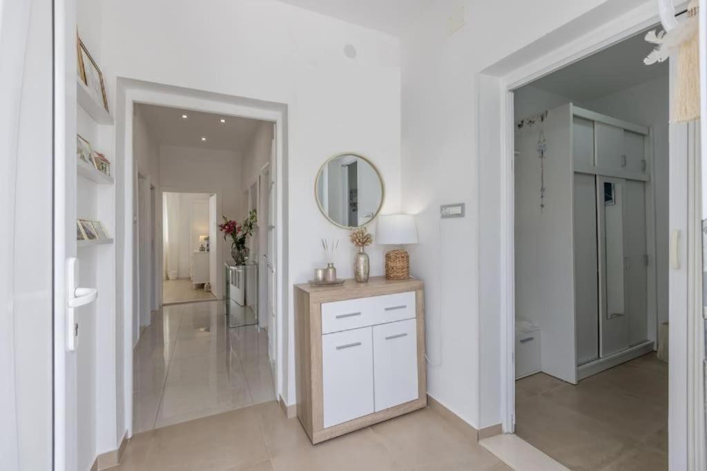 Villa Katess With Heated Pool Split Zewnętrze zdjęcie