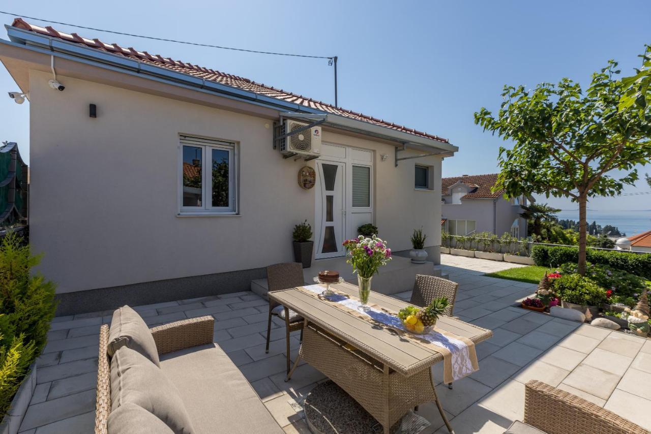 Villa Katess With Heated Pool Split Zewnętrze zdjęcie