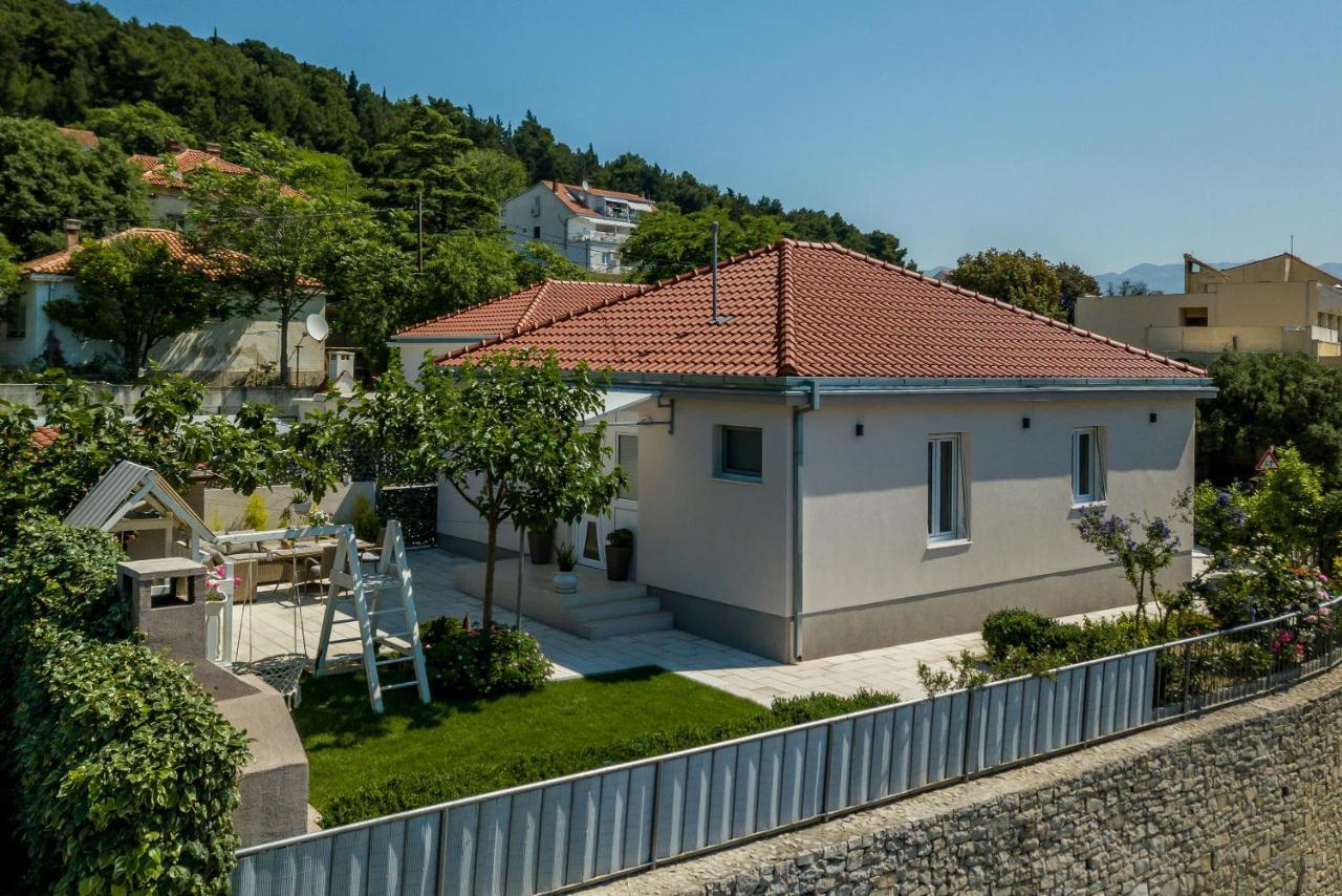 Villa Katess With Heated Pool Split Zewnętrze zdjęcie